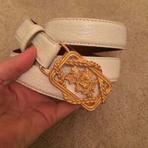 Medallion Leather White Belt with Gold Buckle